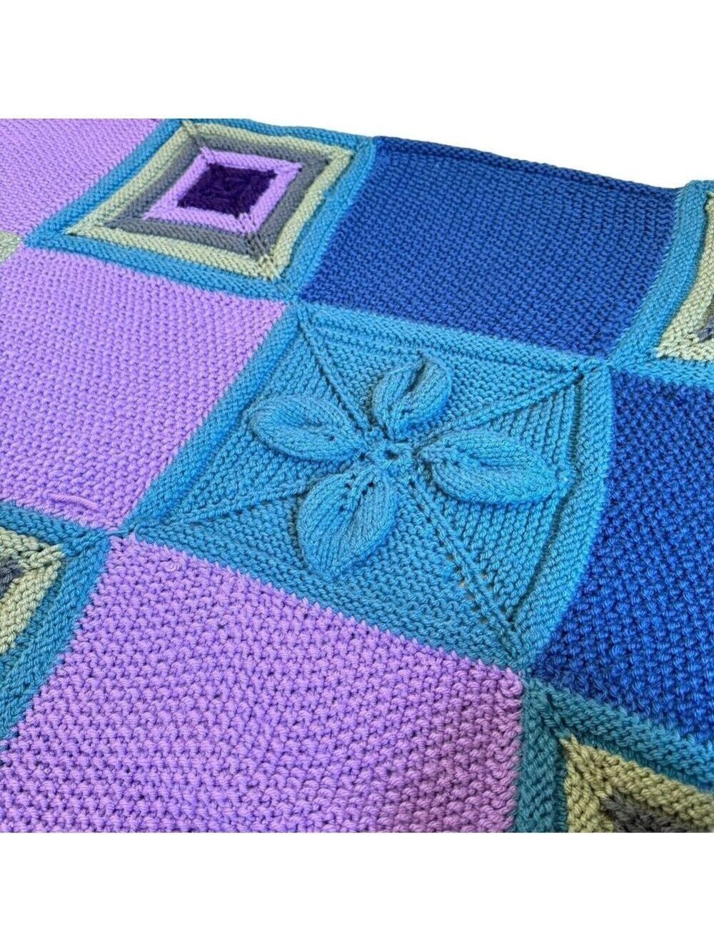 Vintage Mary Maxim Cottagecore 3D Flower Patch Throw Afghan 70"x48" Blue Multi - Picture 2 of 9